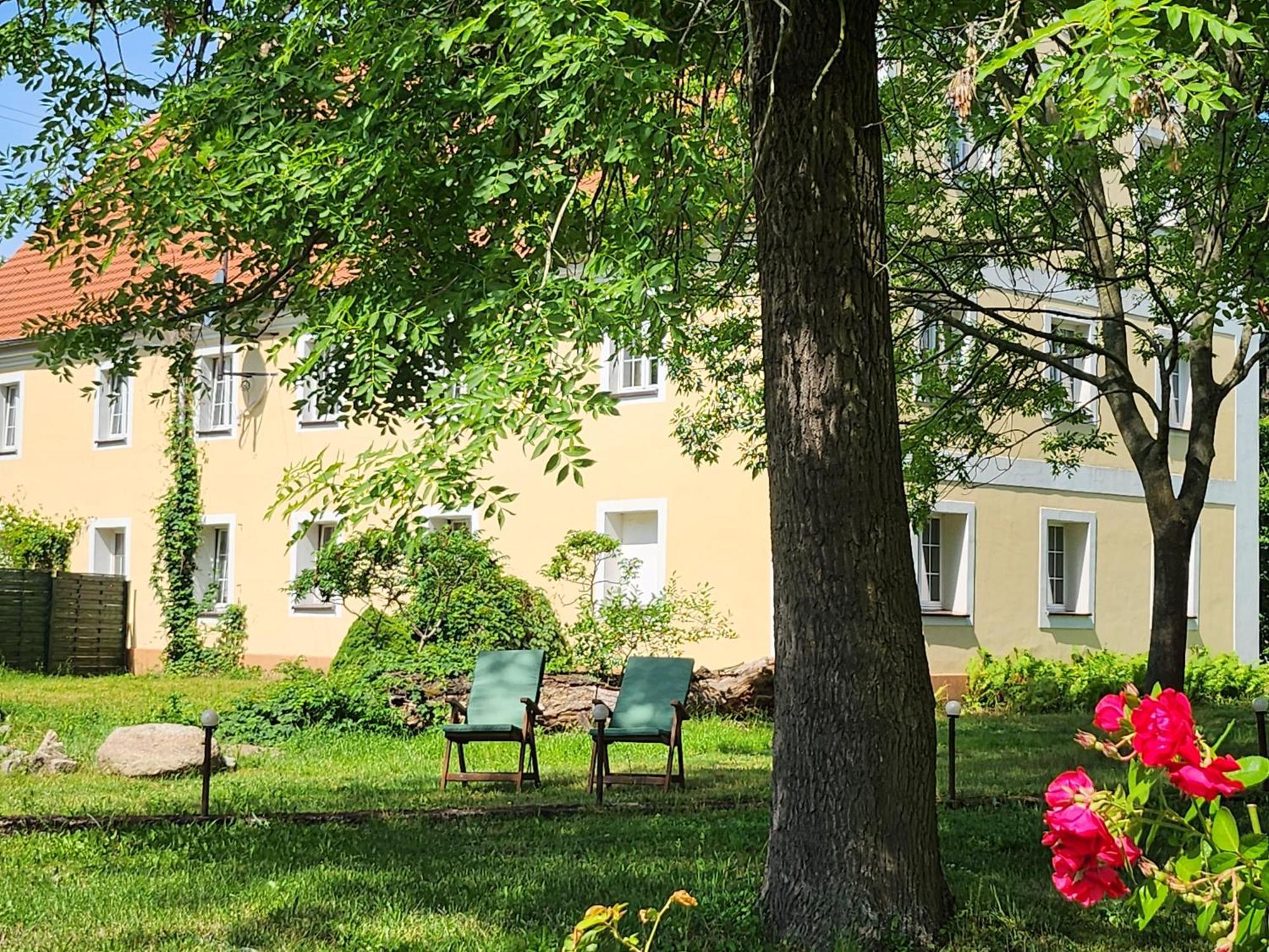 Pałac Henryków Szprotawa Exterior foto